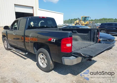 2009 Chevrolet Silverado 1500 Lt z USA, uszkodzony, nr VIN 1GCEK29019Z163571